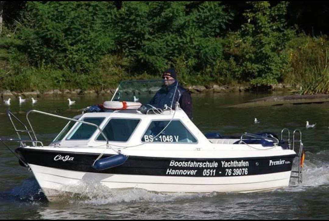 Bootsfahrschule & Bootsvermietung Yachthafen Hannover R.Stoll-Hencke, G.Hambrock GbR, Reuterdamm 100 B in Langenhagen