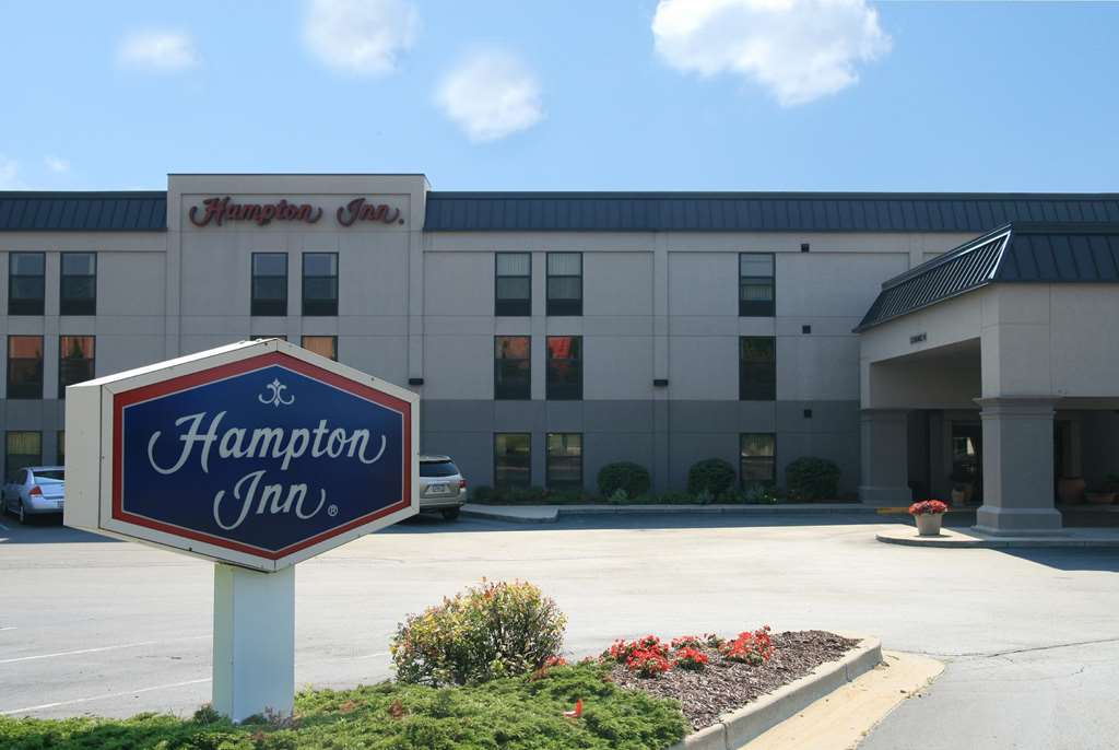 Hampton Inn Grand Rapids-North - Grand Rapids, MI 49544 - (616)647-1000 | ShowMeLocal.com