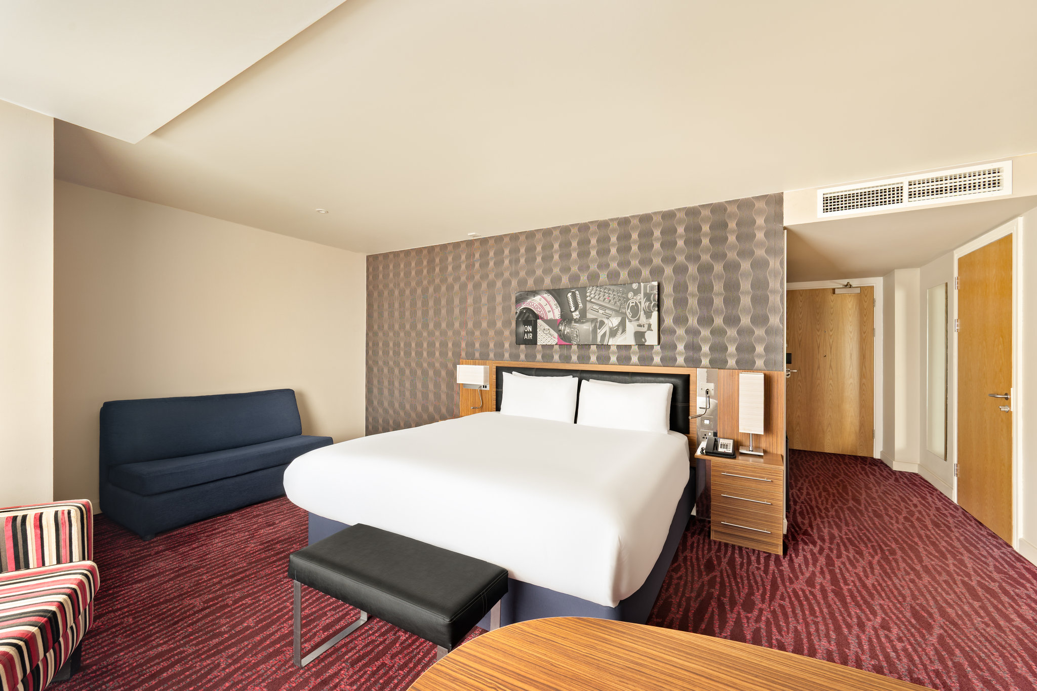 Images Holiday Inn Manchester - Mediacityuk by IHG