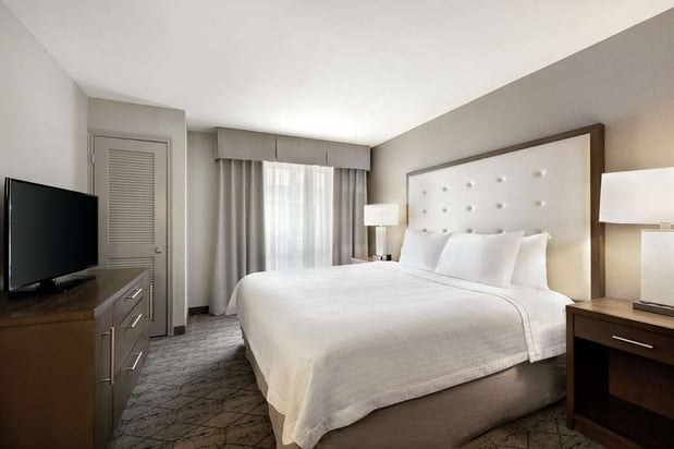 Images Homewood Suites by Hilton Portland Airport