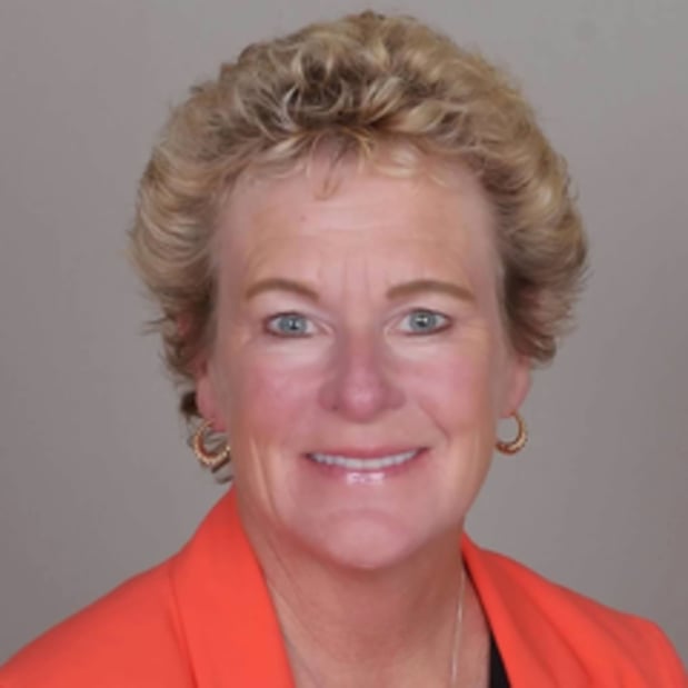 Images Edward Jones - Financial Advisor: Tracy Gundert, AAMS®