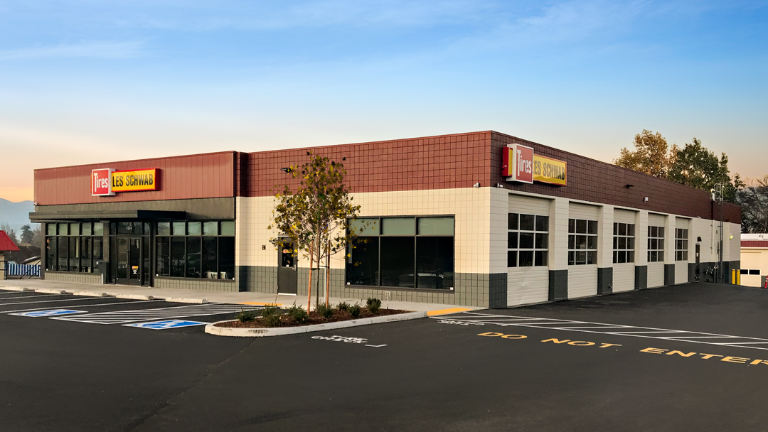 Les Schwab Tire Center