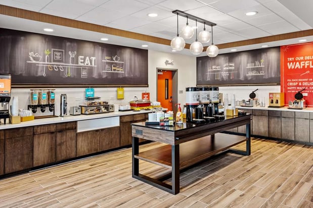 Images Hampton Inn Suites Cincinnati West