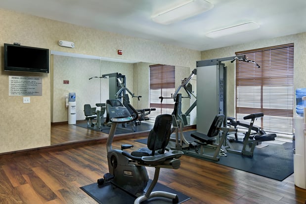 Images Oxford Suites Yakima