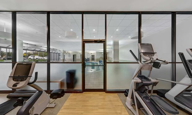 Images Embassy Suites by Hilton Milwaukee Brookfield