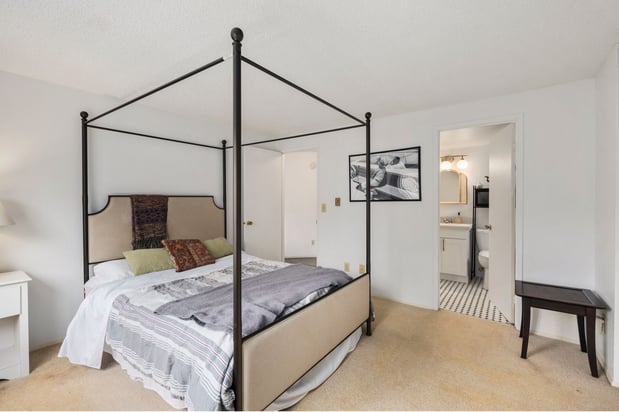 Images Robert Ott - Raintown Realty