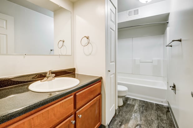 Images The Cascades Apartments & Townhomes