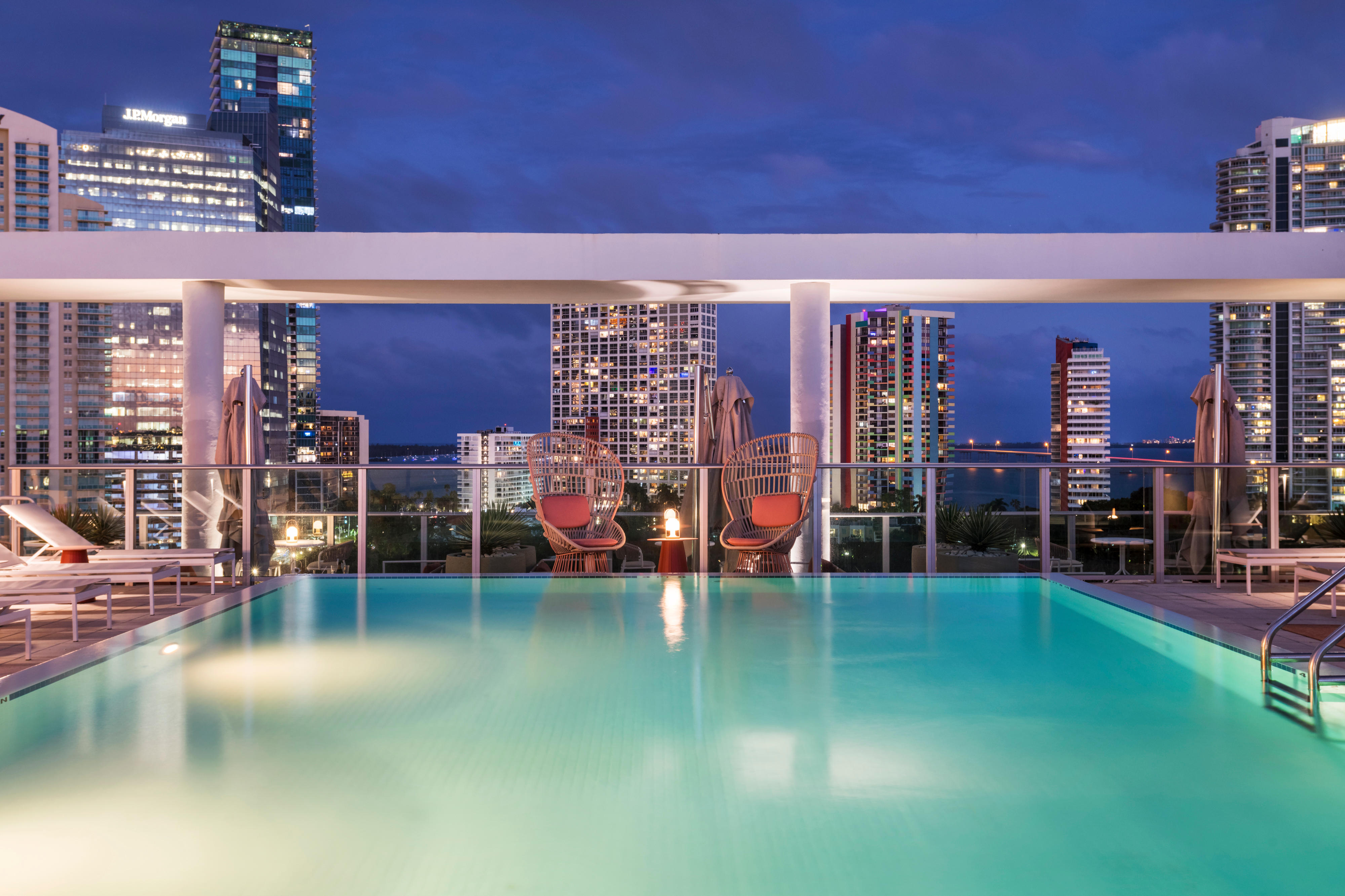 Rooftop Pool Novotel Miami Brickell