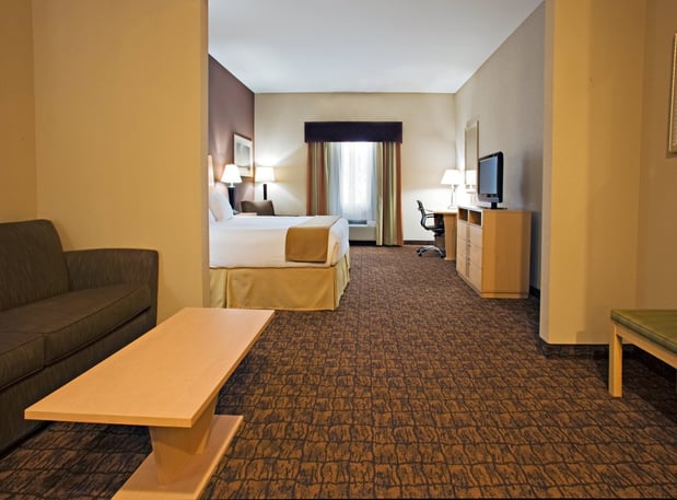 Images Holiday Inn Express & Suites Borger by IHG