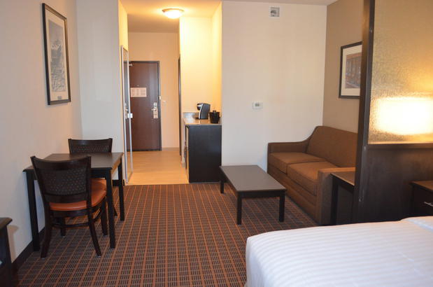 Images Holiday Inn Express & Suites Golden - Denver Area, an IHG Hotel