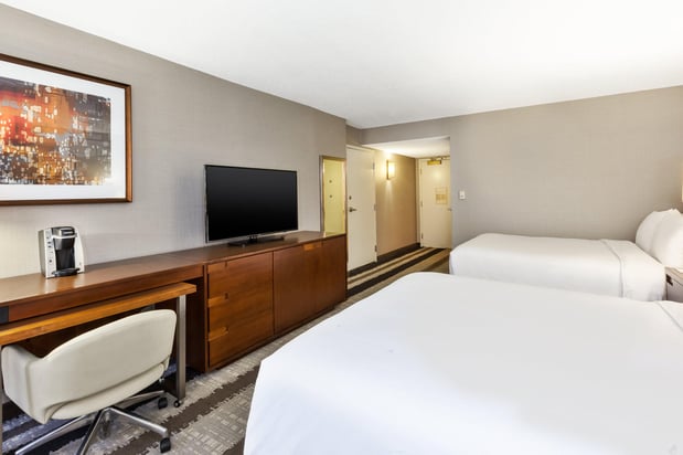 Images Crowne Plaza Dulles Airport by IHG