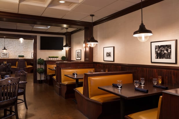 Images Holiday Inn National Airport/Crystal City by IHG