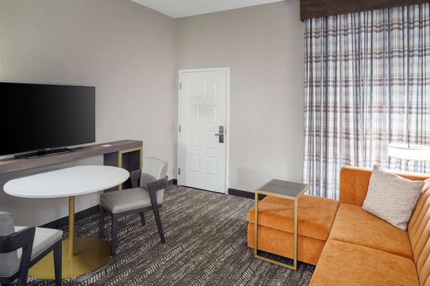 Images Embassy Suites by Hilton Orlando North