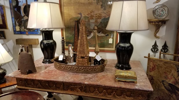 Images Mélange Fine Furniture Consignment