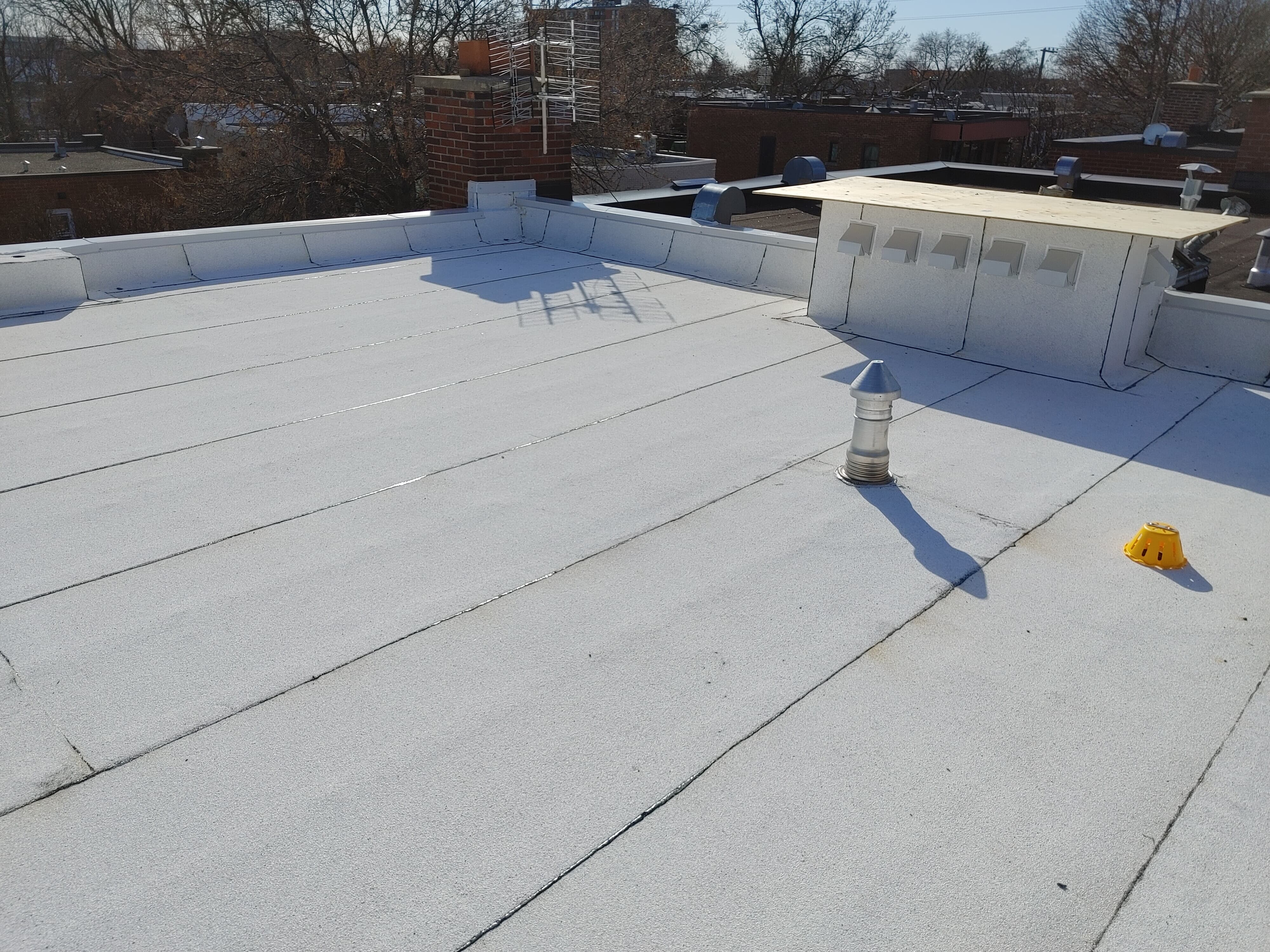 Images Toiture Grand Montréal - Toiture plat, membrane élastomère Montréal-Nord