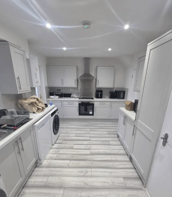 D&G Bespoke Installs Ltd