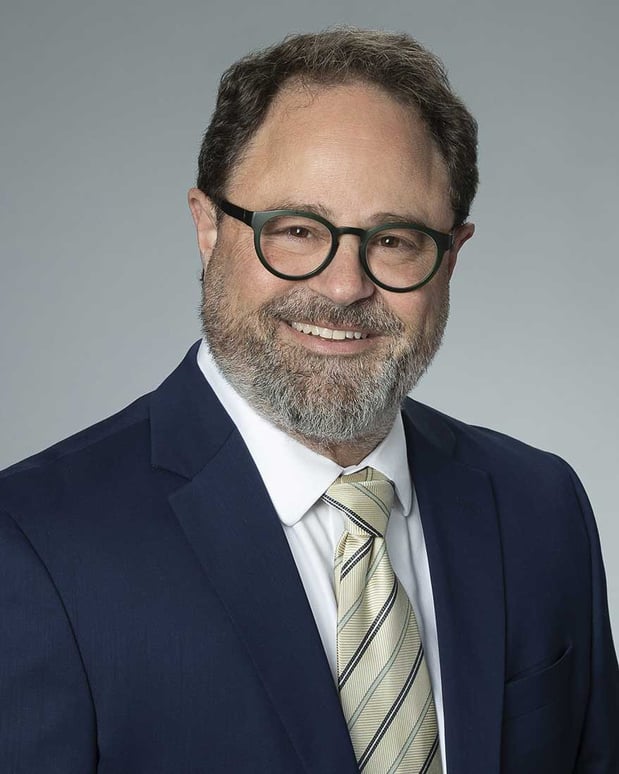 Images Lawrence M. Novak, MD, FACS