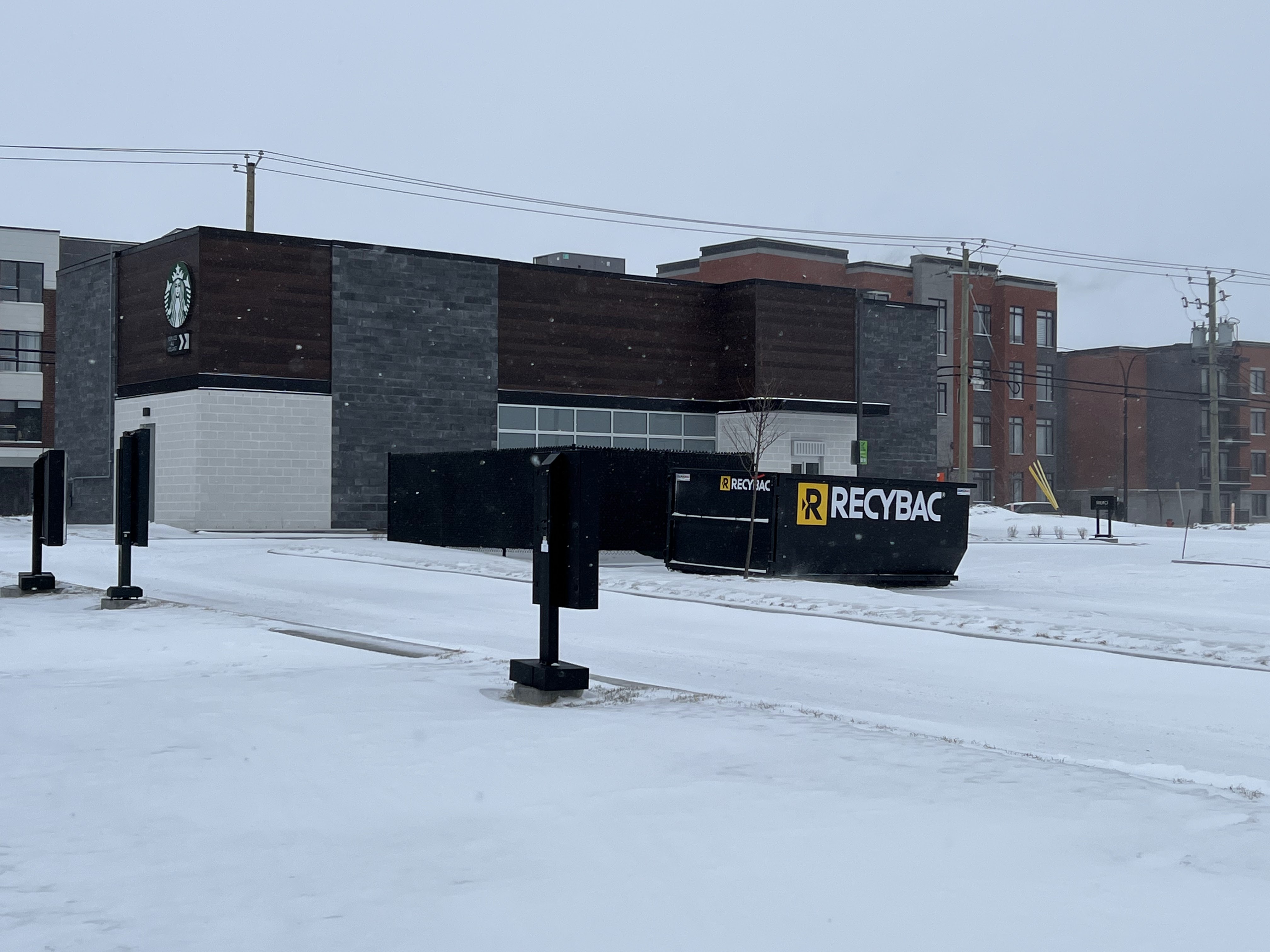 Images Location de conteneur RECYBAC Longueuil