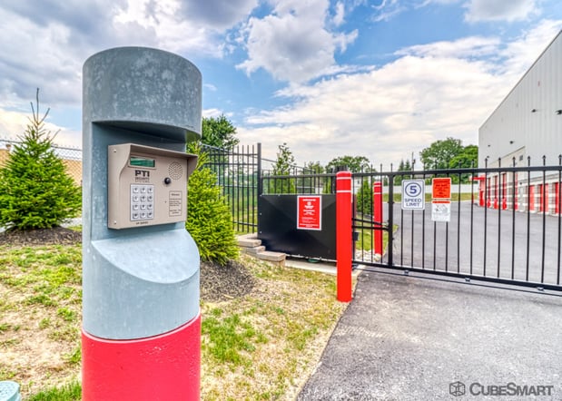 Images CubeSmart Self Storage