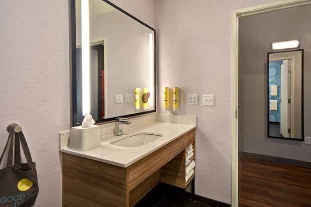 Images Tru by Hilton Auburn