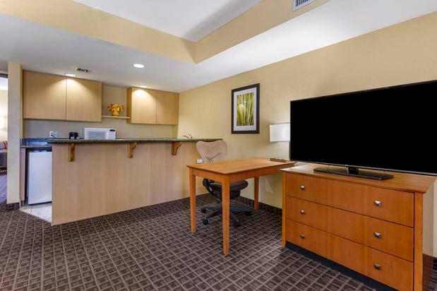 Images Best Western Plus Scottsdale Thunderbird Suites