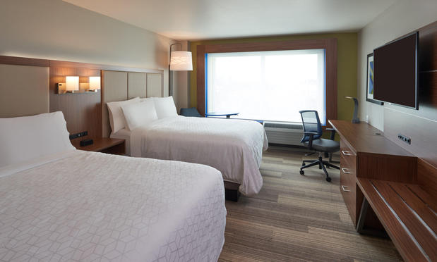 Images Holiday Inn Express & Suites Doral - Miami by IHG