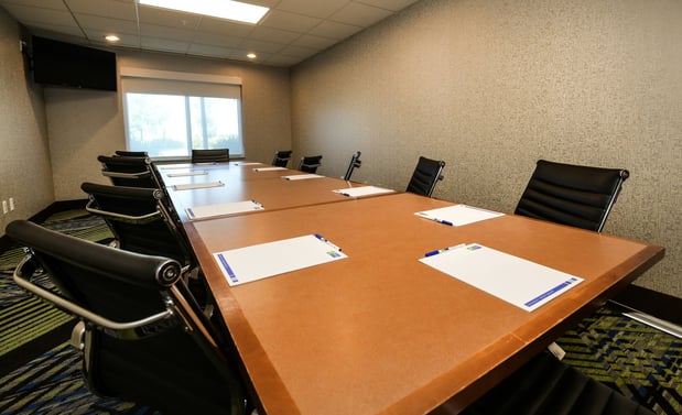 Images Holiday Inn Express & Suites Grand Forks by IHG