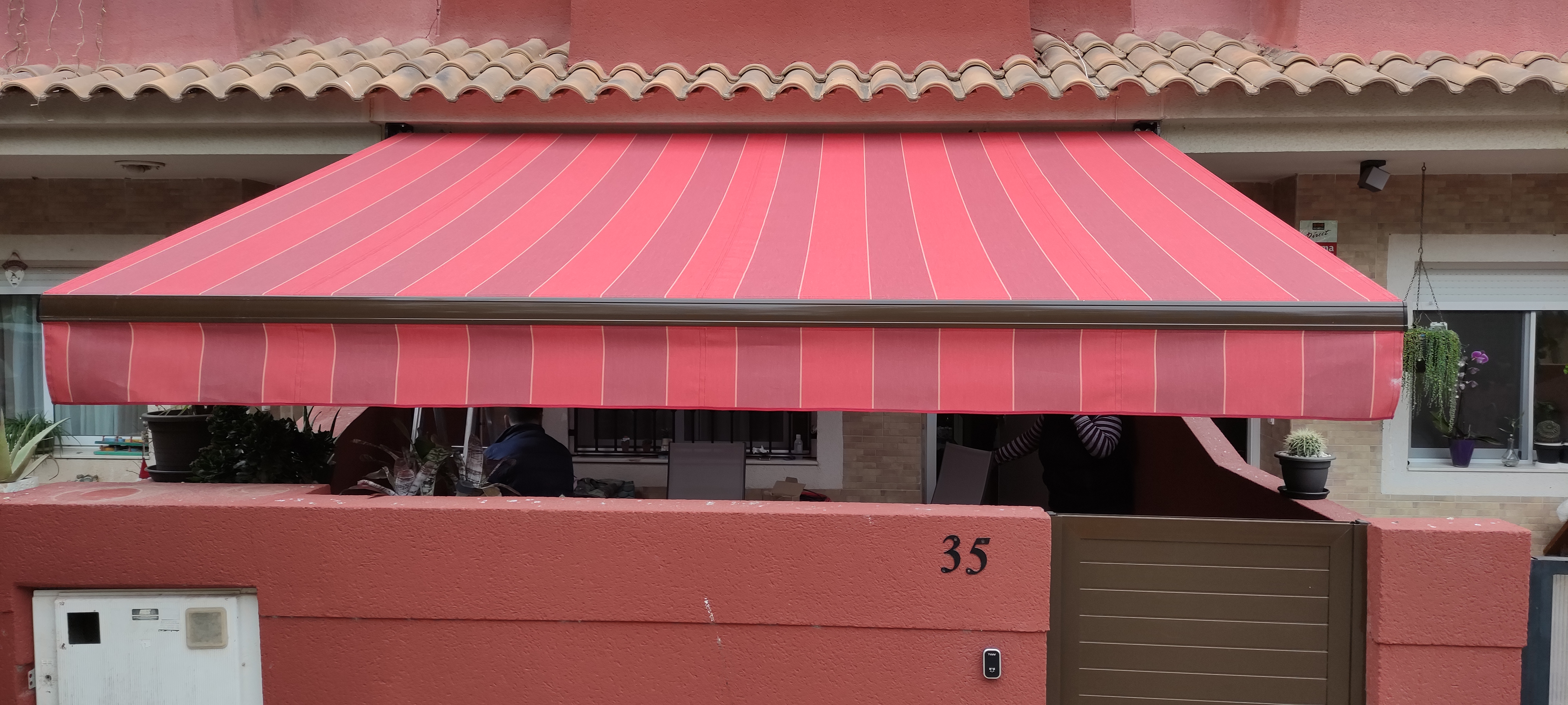 Images SolBye Toldos y Aluminios