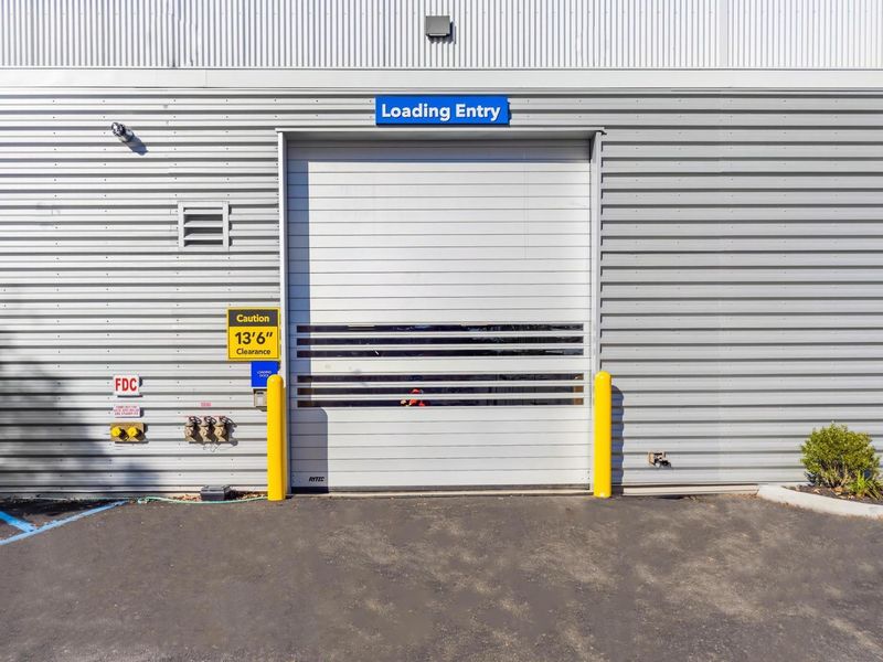 4154_Loading Bay