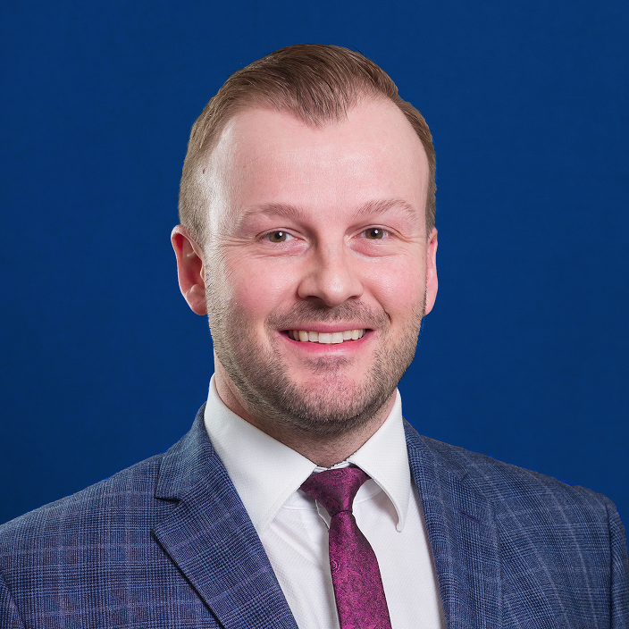 Geoff Hartley headshot.