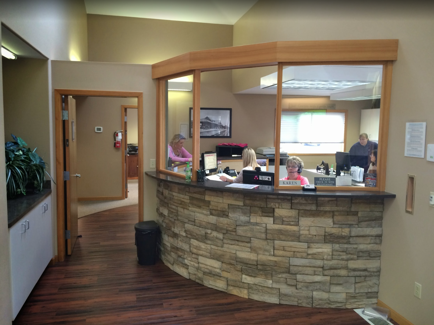 Ash & Roberts DDS | Cosmetic Dentist & Implants--Dentist in Centralia and Chehalis WA