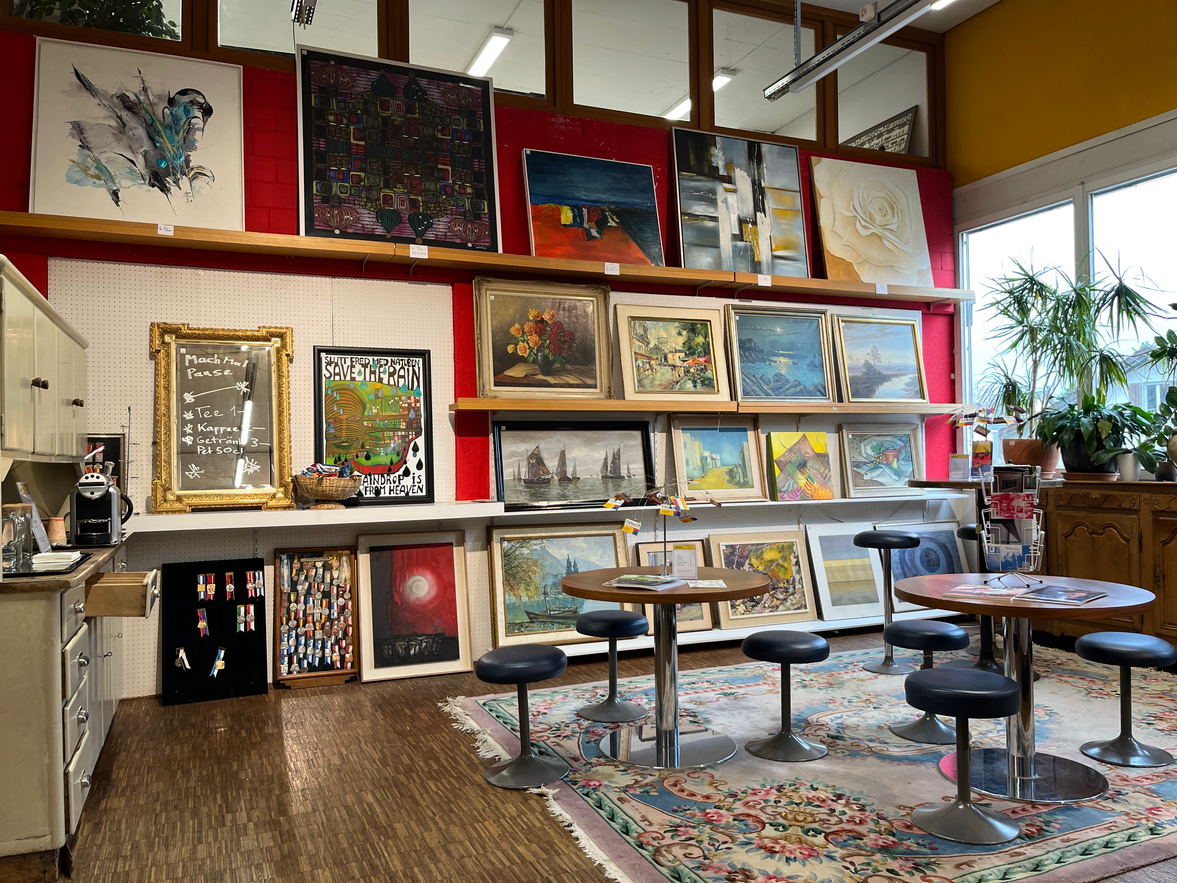 Bilder EMMAUS Zürich - Brockenhaus / Secondhand Warenhaus