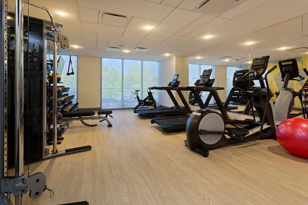 Images Hilton Garden Inn Boston Brookline