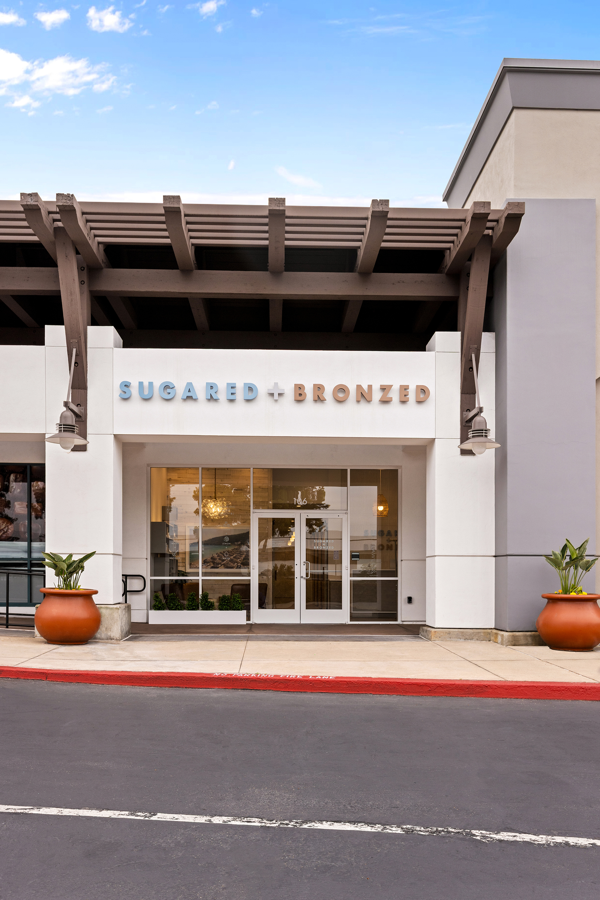 SUGARED + BRONZED Huntington Beach storefront
