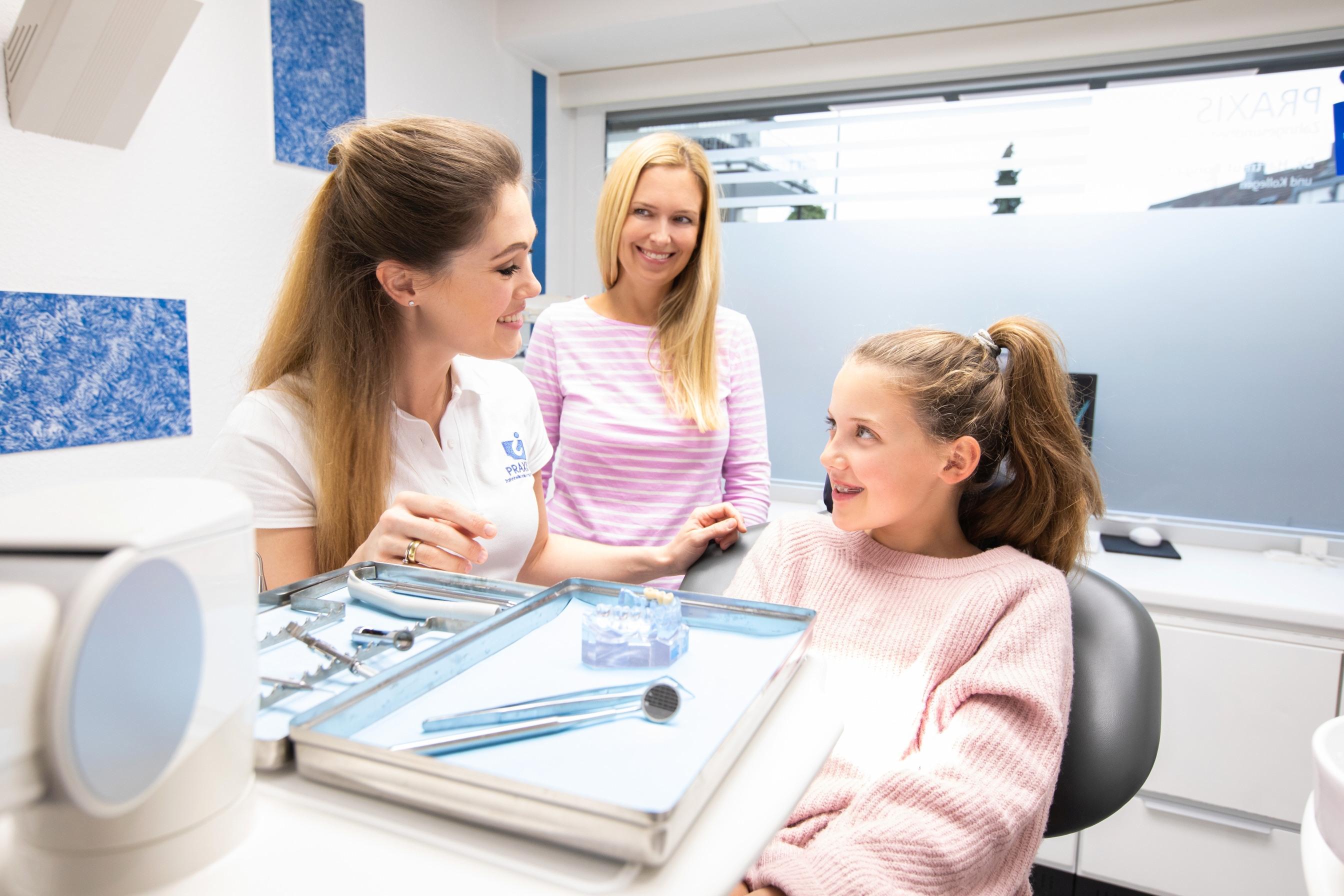 Praxis für Zahnheilkunde und Implantologie Dr. Bongartz MSc MSc & Kollegen, Krahnendonk 7 in Mönchengladbach