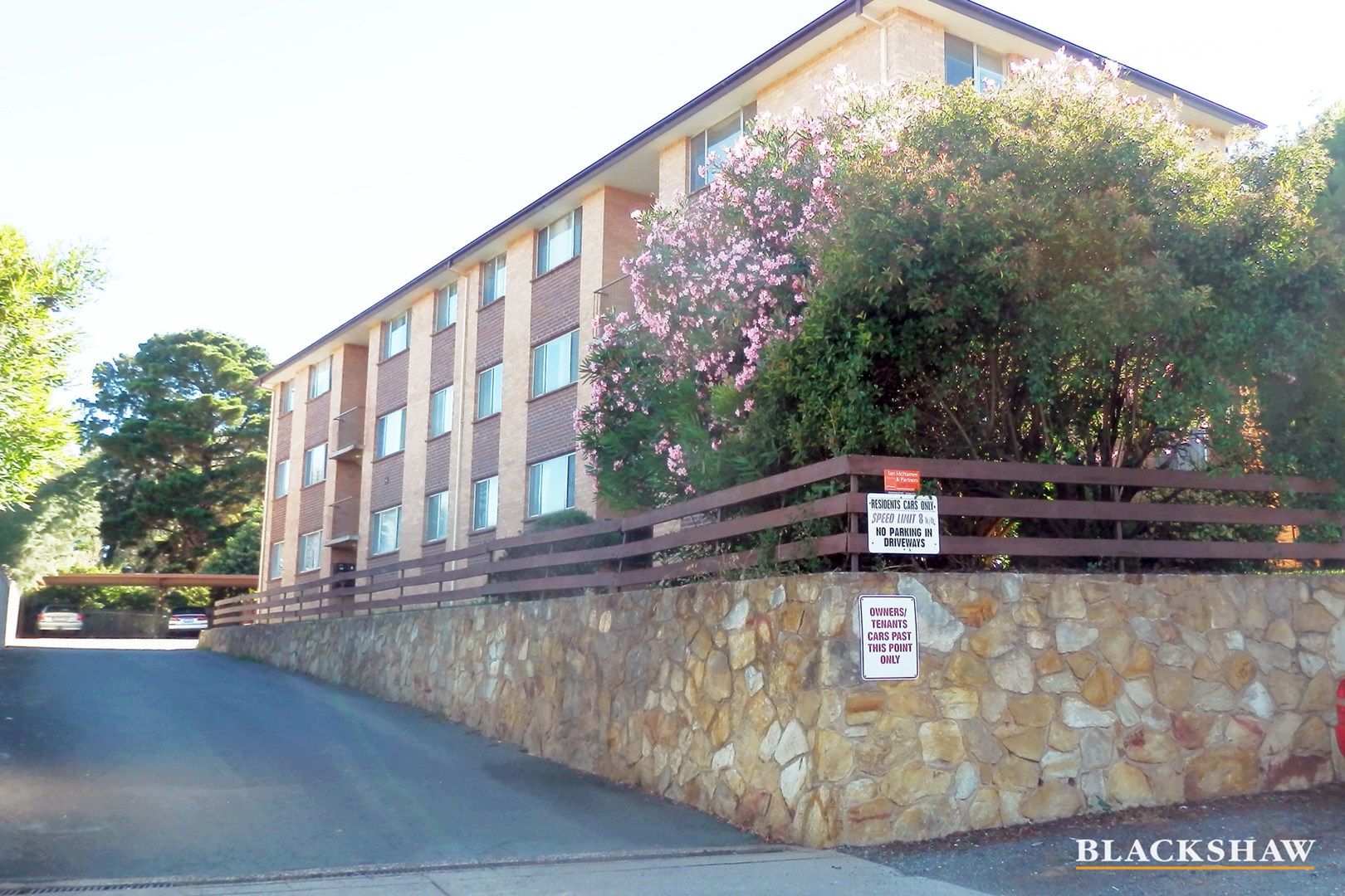 Images Blackshaw Real Estate Queanbeyan & Jerrabomberra