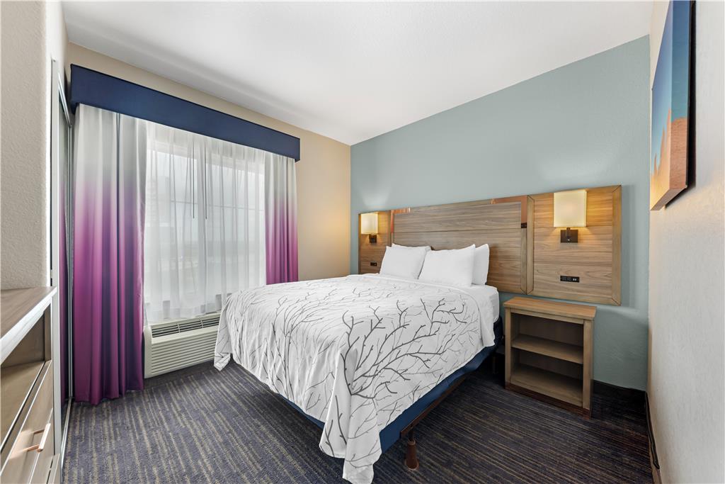 Double Queen Suite