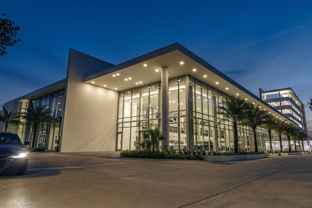 Images BMW of Pembroke Pines