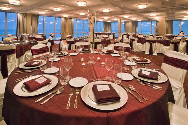 Images Holiday Inn & Suites Virginia Beach - North Beach by IHG