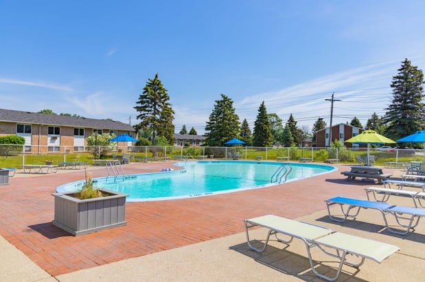 Images Glenbrook Manor Apartment Homes