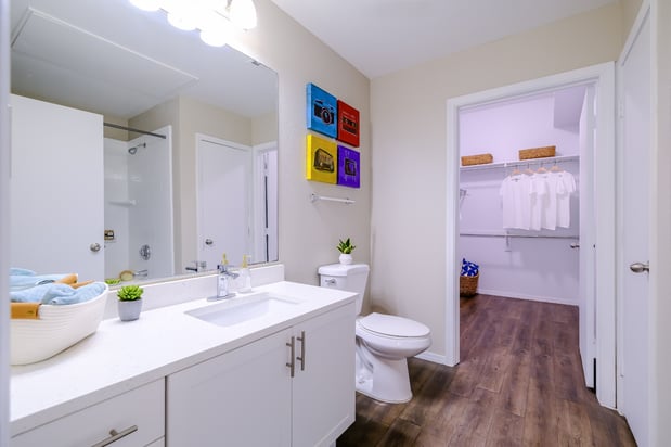 Images Roosevelt Square Apartments