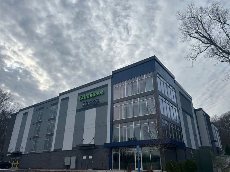 Extra Space Storage Image