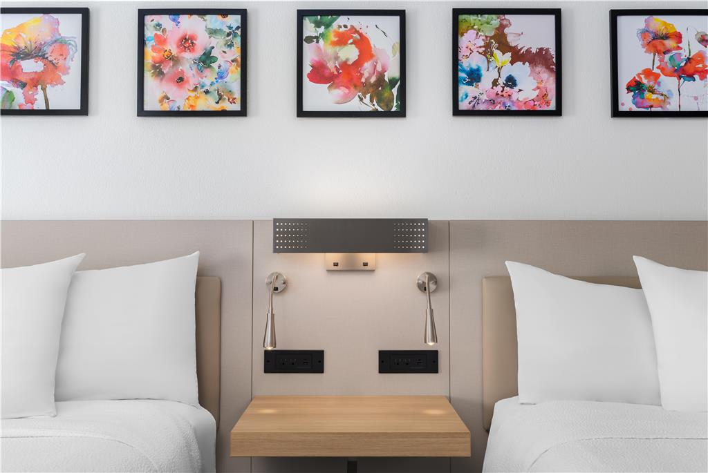 Guest room