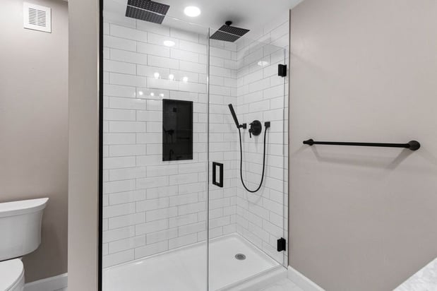 Images Renovation X LLC