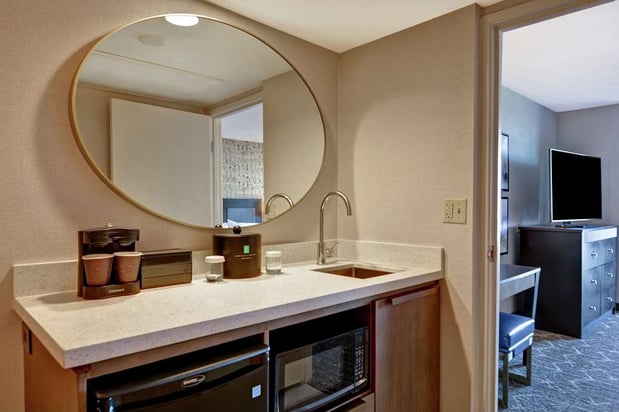 Images Embassy Suites by Hilton Minneapolis Airport