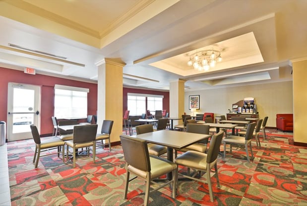 Images Holiday Inn Express & Suites Utica by IHG