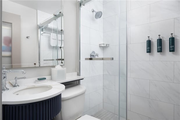 Images Hilton Orrington/Evanston