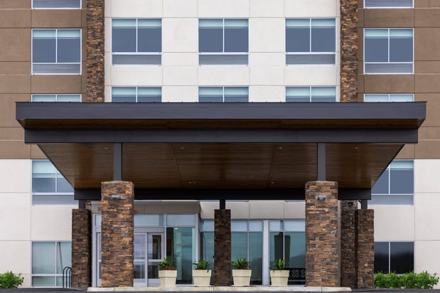 Images Holiday Inn Express & Suites Waynesboro East by IHG