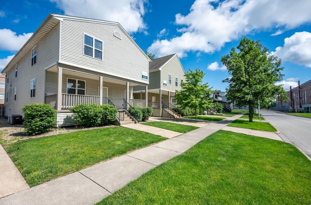 Images Roland Realty