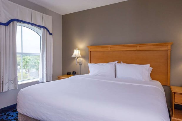Images Hampton Inn & Suites Jacksonville Deerwood Park